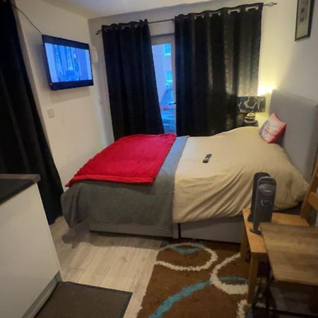 Cozy Small Studio Peterborough Eksteriør billede